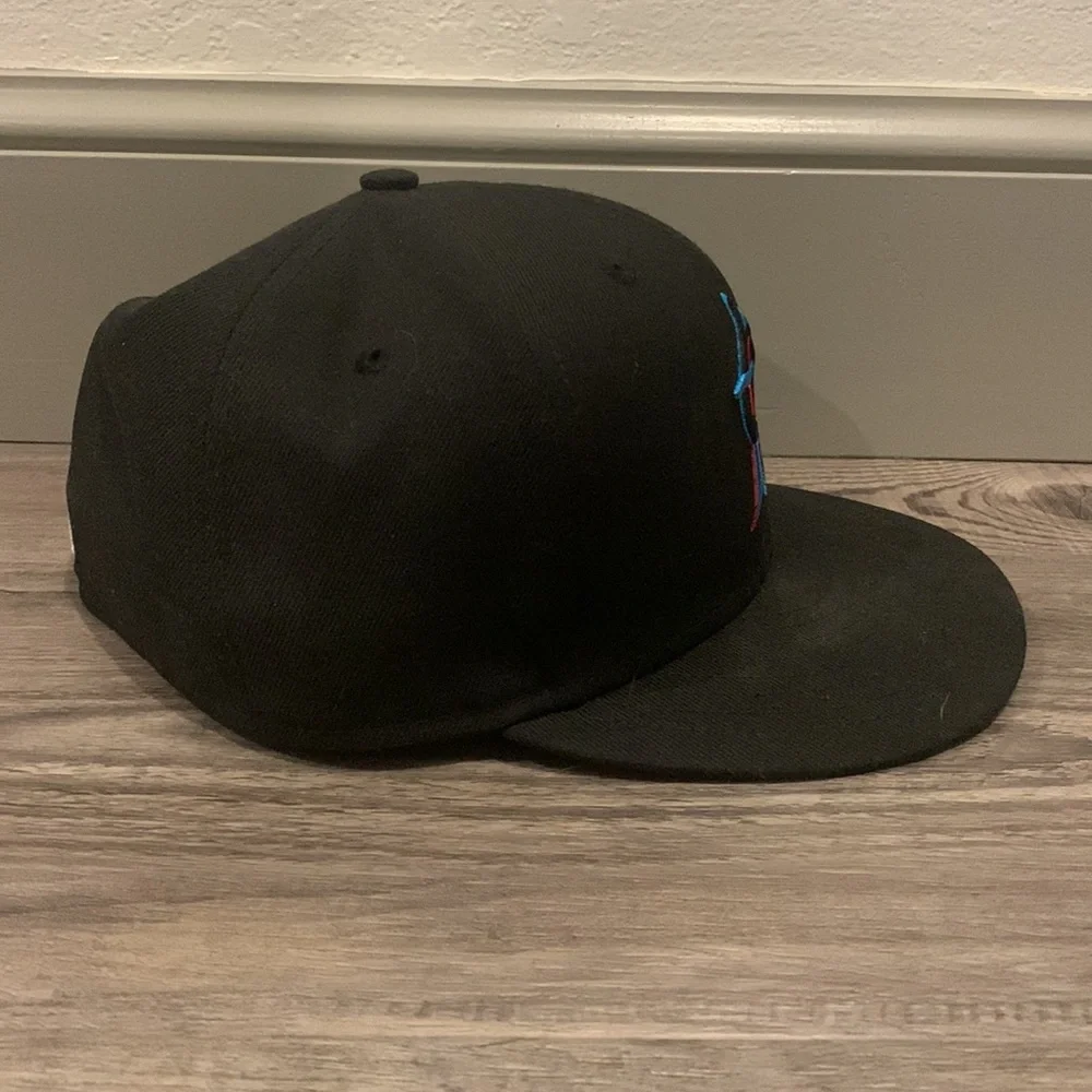 Miami Marlins Hat - Picture 3 of 6